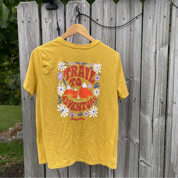 ThereAbouts Yellow Graphic Outdoor Adventures Retro Colored T-Shirt XL - Picture 4 of 4